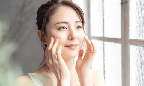 4 món mỹ phẩm đừng tiếc tiền đầu tư khi bước sang tuổi 30