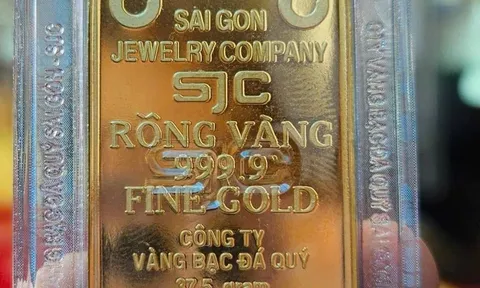 Giá vàng hôm nay 27/11 tăng mạnh: Vàng SJC chỉ còn cách đỉnh 1,2 triệu đồng/lượng