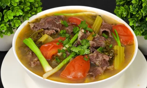 Cách nấu canh thịt bò dưa chua ngon