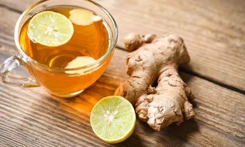 Cách uống nước chanh gừng buổi tối không xót ruột, giúp tiêu mỡ bụng