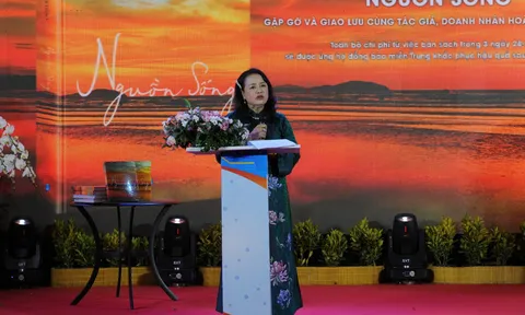 Nguồn Sống – Sách ảnh của Hoàng Thị Bích Thảo ra mắt: Hơn một thập kỷ "hẹn hò" với mặt trời