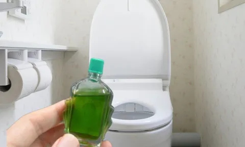 5 mẹo dùng dầu gió để khử mùi và tạo thơm cho nhà vệ sinh, đơn giản rẻ tiền, giàu nghèo đều dùng được