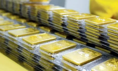 Giá vàng hôm nay 1/12/2025: Vàng miếng SJC giảm mạnh bất ngờ sau khi lập đỉnh mới