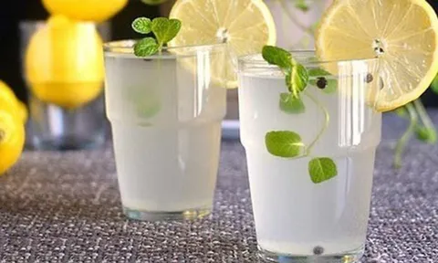Khung giờ tốt nhất uống nước chanh muối giúp giảm cân, thải độc ruột, không hại dạ dày