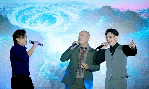 A Tuân đón tuổi mới, ăn mừng "Lệ ngang trời" vượt 2 tỷ lượt xem