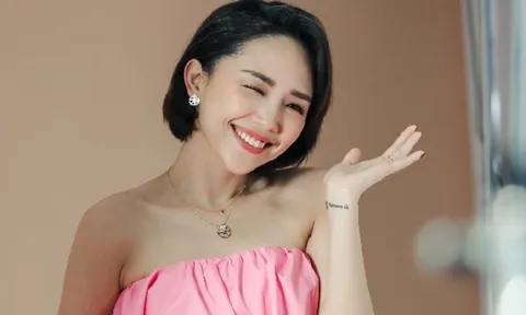 Tóc Tiên quyết tâm bằng được phải có ảnh với người đàn ông này