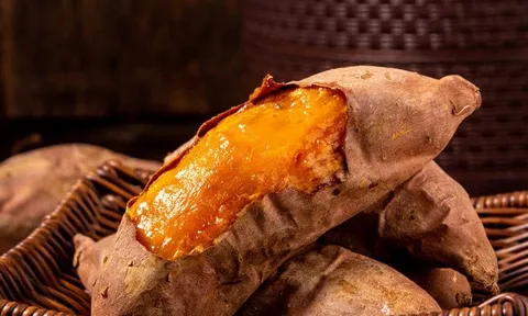 Thêm 1 bước khoai lang nướng ra mật vàng óng, thơm ngon