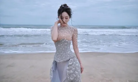Thói quen đơn giản giúp Dương Mịch giữ vòng eo thon, vóc dáng gọn gàng dù đã gần 40 tuổi