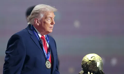Trump nhận giải FIFA Peace Prize: Quyết định gây tranh cãi tại World Cup 2026