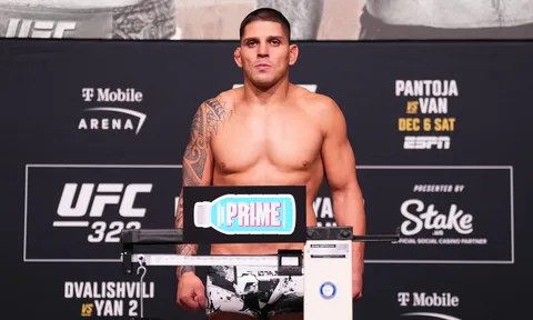 UFC 323: Hai trận tranh đai chính thức, võ sĩ lố 3 pound gây thất vọng