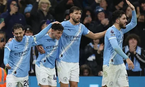Man City thăng hoa với chiến thắng 3-0 trước Sunderland, thu hẹp khoảng cách với Arsenal