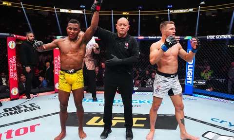 Mairon Santos và sứ mệnh chuộc lỗi tại T-Mobile Arena