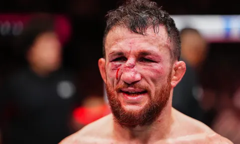 Petr Yan phục thù mãn nhãn, chấm dứt hành trình lịch sử của Merab Dvalishvili tại UFC 323