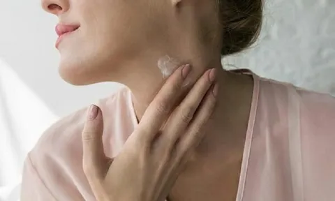 2 mẹo đơn giản trẻ hóa bộ phận cơ thể tố cáo tuổi tác thật nhất