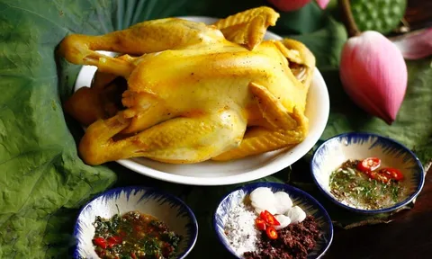 Cách luộc gà thịt chín đều, da vàng giòn không nứt