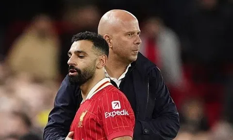 Soi trận Liverpool vs Brighton: Áp lực nặng nề lên Arne Slot