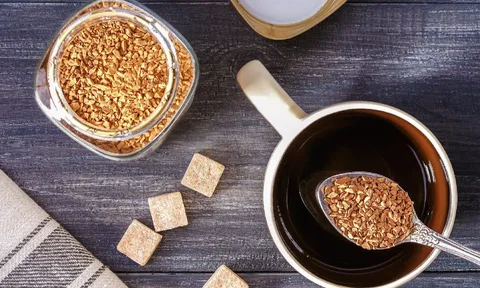 Điều gì xảy ra với cơ thể khi thường xuyên uống cà phê hòa tan?