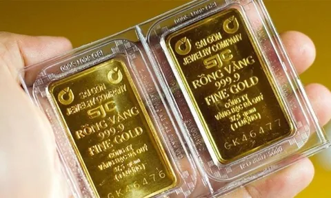 Giá vàng hôm nay 13/12/2025: Vàng miếng SJC tăng dựng đứng, chính thức vượt đỉnh lịch sử