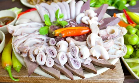 Lòng lợn là món ngon nhưng có 5 nhóm người không nên ăn