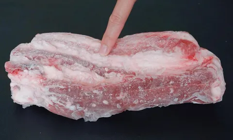 5 cách rã đông thịt không cần ngâm nước, vừa nhanh vừa giữ độ ngọt tự nhiên