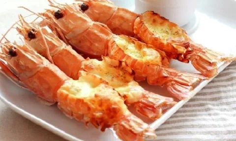 5 sai lầm khi ăn tôm dễ rước thêm bệnh vào người: Đặc biệt điều thứ nhất nhiều người mắc phải