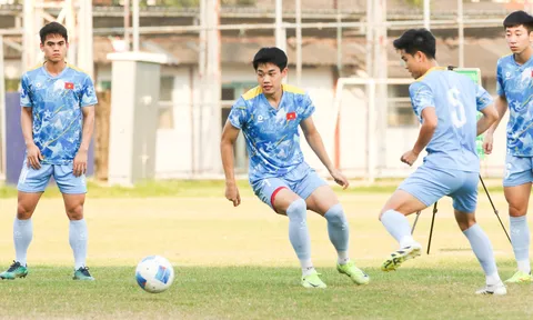 SEA Games 33: Văn Khang, Đình Bắc lĩnh xướng hàng công U22 Việt Nam