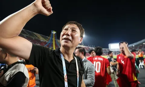 U22 Việt Nam vô địch SEA Games 33, Kim Sang-sik lập đế chế