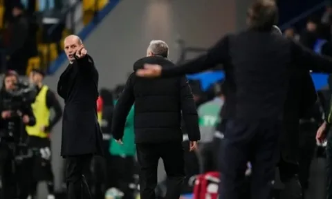 Siêu cúp Ý: Allegri gây tranh cãi khi từ chối bắt tay Conte