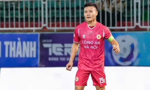 Quang Hải "đi bão" mừng U22 Việt Nam vô địch SEA Games 33