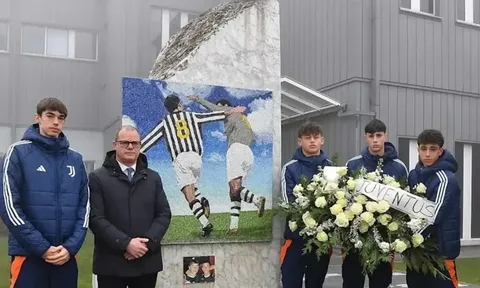 Spalletti tưởng niệm Ferramosca và Neri tại Juventus