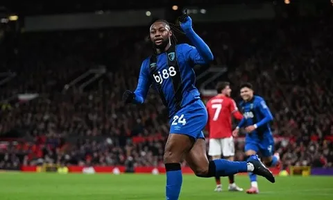 Ruben Amorim: Man Utd không mua người hoảng loạn