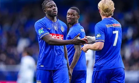 Mika Biereth tỏa sáng, Monaco thắng Auxerre 2-1