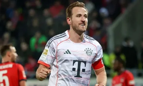 Harry Kane lập kỷ lục tại Bundesliga, nhận giải thưởng lớn