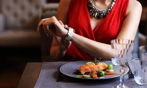 Để ngủ ngon giấc và hệ tiêu hóa trơn tru, hãy thực hiện ngay 5 việc này vào buổi tối