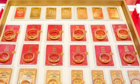 Sáng 30/12: Giá vàng thế giới lao dốc, vàng trong nước giảm gần 3 triệu đồng/lượng