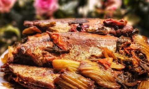 Cách làm cá nục kho dưa chua không tanh, đậm đà, cực đưa cơm