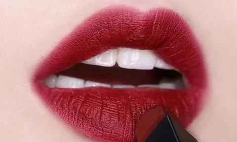 3 màu son vượng khí 2026: Lên môi là có lộc