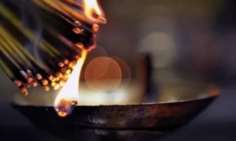 Ngày rằm tháng 11 âm lịch, thắp hương vào khung giờ nào đẹp?