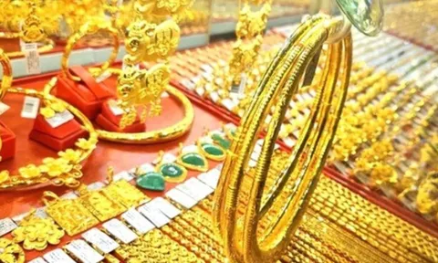 Giá vàng sáng 5/1 bật tăng mạnh, SJC - DOJI - PNJ đồng loạt điều chỉnh