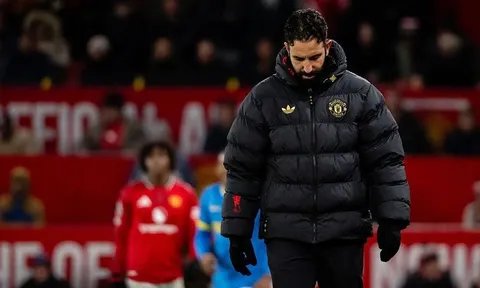 HLV trưởng và Nhà quản lý: Khi chức danh tiễn Amorim rời Man Utd