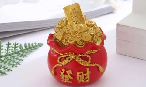 Trắc nghiệm: Chọn một hũ vàng để biết bạn sẽ phát tài ra sao trong năm nay