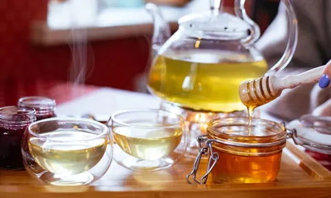 Uống trà xanh pha với mật ong, cơ thể có 7 thay đổi bất ngờ
