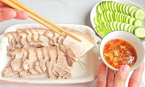 Mẹo luộc thịt trắng đẹp, không hôi, nhả hết tạp chất