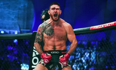 Johnny Eblen tìm lại vinh quang tại PFL, đối đầu cựu binh UFC Bryan Battle
