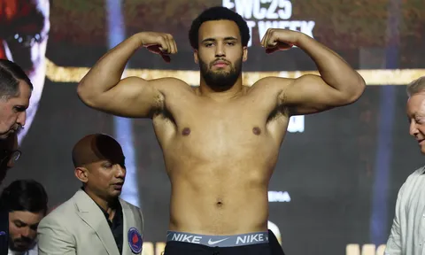 Moses Itauma dính chấn thương, trận 'thử lửa' với Jermaine Franklin buộc phải dời lịch