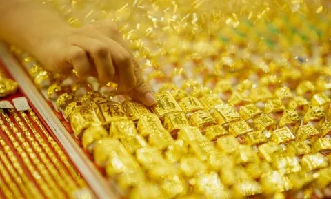 Giá vàng hôm nay 14/1/2026: Vàng SJC, vàng nhẫn biến động mạnh, tiếp tục neo đỉnh lịch sử