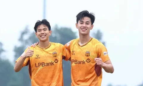 "Hot boy" Gia Bảo lập cú đúp, U19 HAGL thắng 6-2