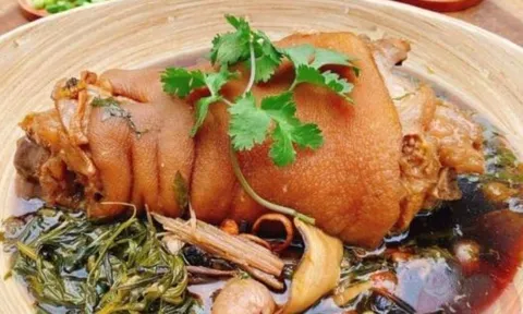 Món “đại bổ” mùa lạnh được nhiều người ưa chuộng: Bác sĩ cảnh báo 6 nhóm đối tượng nên tránh xa