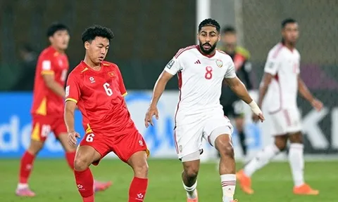 Thái Sơn và Viktor Lê thử doping sau trận thắng UAE