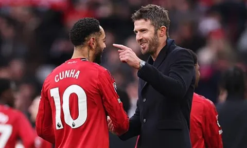 Carrick cao tay với 5 thay đổi hạ Man City